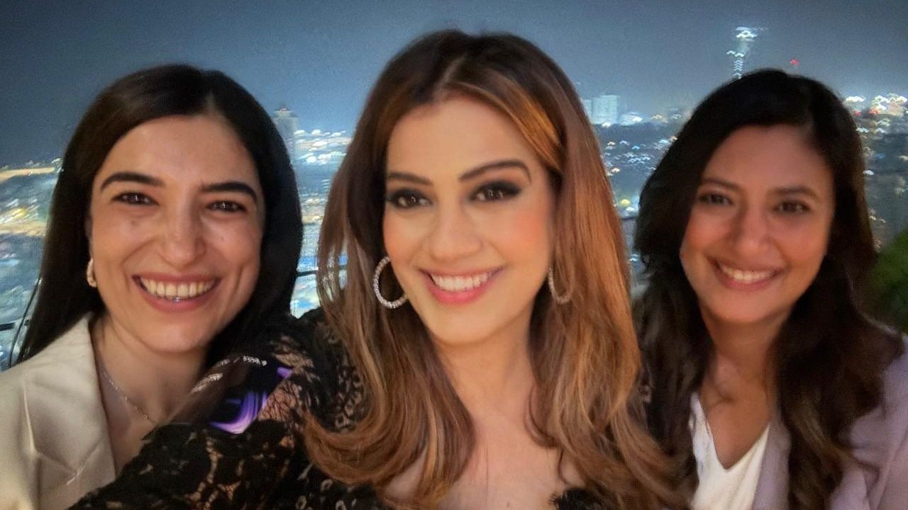 ગાયત્રી યાદવ બેંગલુરુમાં રહીને તેમના નવા પદનો કાર્યભાર સંભાળશે. ઈશા અંબાણીએ કહ્યું કે તેમના નેતૃત્વમાં રિલાયન્સ ઇન્ડસ્ટ્રીઝ નવીનતા અને વૃદ્ધિના નવા પરિમાણોને સ્પર્શ કરશે.