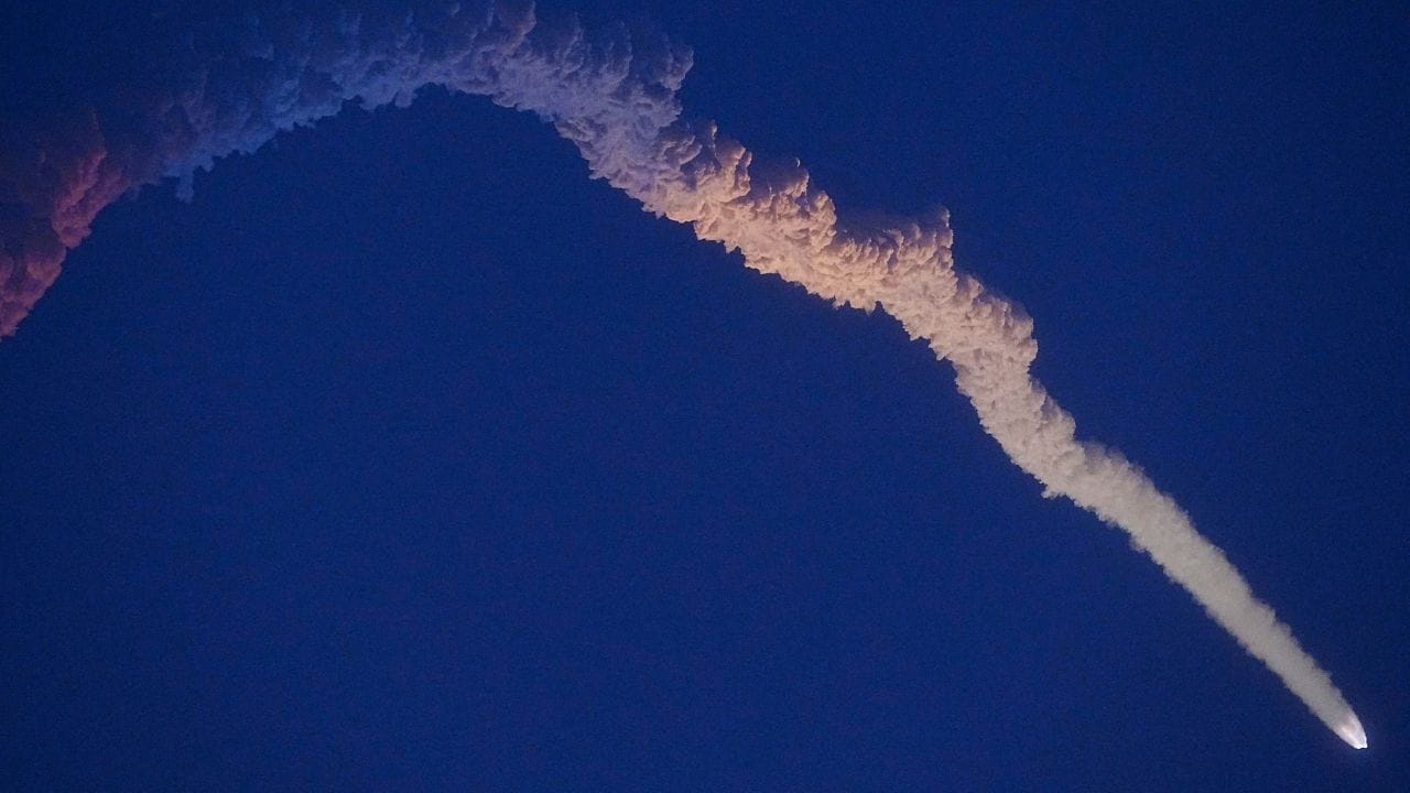 ઇસરોએ તેની વેબસાઇટ પર જણાવ્યું હતું કે અવકાશયાન પર સ્થાપિત થ્રસ્ટર્સની નિષ્ફળતાને કારણે NVS-02 ઉપગ્રહને ઇચ્છિત ભ્રમણકક્ષામાં મૂકવાનો પ્રયાસ સફળ થયો ન હતો.