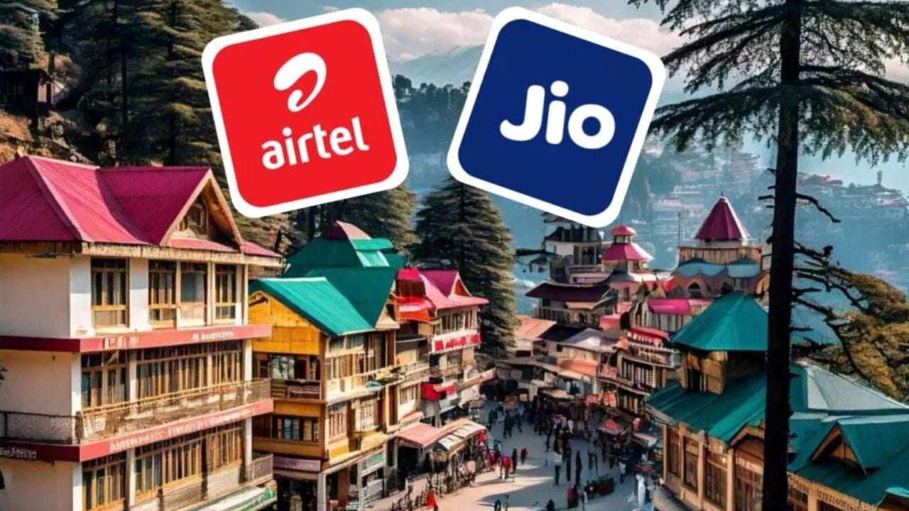 એક રીતે ટેલિકોમ ઈન્ડસ્ટ્રીમાં Jio અને Airtelનું શાસન જોવા મળી રહ્યું હતું. ત્યારે હવે BSNL નફામાં આવ્યા બાદ બજારમાં સ્પર્ધા વધવાની અપેક્ષા ફરી એકવાર વધી ગઈ છે. BSNL સતત એવી ઑફર્સ લઈને આવી રહ્યું છે જે એરટેલ અને જિયોને ટક્કર આપી રહી છે. જેના કારણે લોકો JIO-AIRTEL છોડી BSNL તરફ વળવા લાગ્યા છે અને તેની ખોટ પ્રાઈવેટ ટેલિકોમ કંપનીને થઈ રહી છે