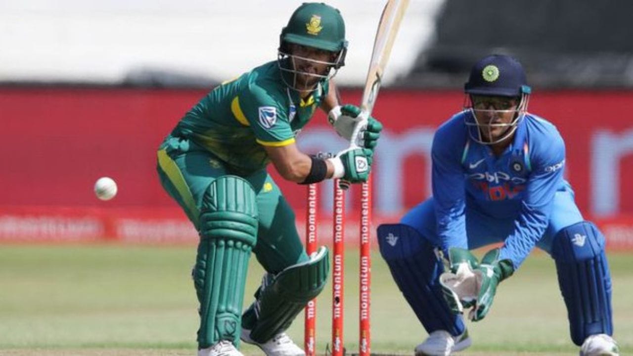 છેલ્લા કેટલાક સમયથી ભારતીય ક્રિકેટના 2 ખેલાડી વીરેન્દ્ર સહવાગ અને યુઝવેન્દ્ર ચહલના છુટાછેડાના સમાચાર વાયરલ થઈ રહ્યા છે. પરંતુ બંન્નેમાંથી કોઈએ ઓફિશિયલ જાહેરાત કરી નથી. 