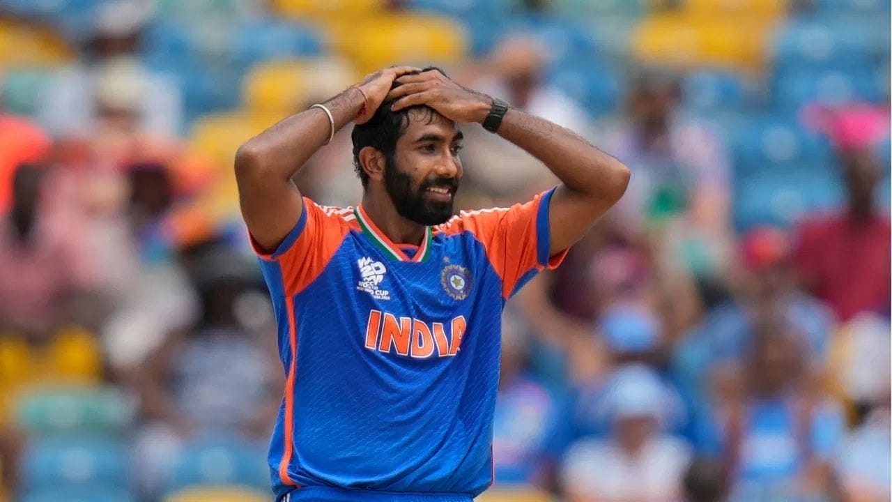 મિસ્ટ્રી સ્પિનર ​​વરુણ ચક્રવર્તીએ વનડે ટીમમાં પ્રવેશ કર્યો છે. તાજેતરમાં જ તેણે T20 શ્રેણીમાં મેચ વિનિંગ પ્રદર્શન કર્યું હતું. આવી સ્થિતિમાં, તેના ફોર્મને ધ્યાનમાં રાખીને, પસંદગીકારોએ આ નિર્ણય લીધો છે. પરંતુ આ ટીમમાં ફાસ્ટ બોલર જસપ્રીત બુમરાહનું નામ સામેલ નથી.