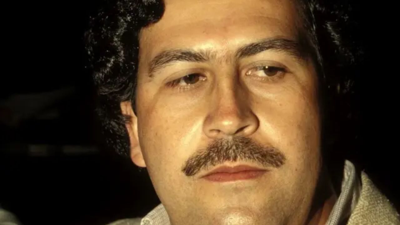 Pablo Escobar Richest Criminal Drug Lord Politician and Legend (1)