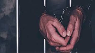 IPS ઓફિસરનો પતિ નીકળ્યો નટવરલાલ ! મકાન વેચવાના નામે 20 લોકોએ કરોડોની કરી ઠગાઇ