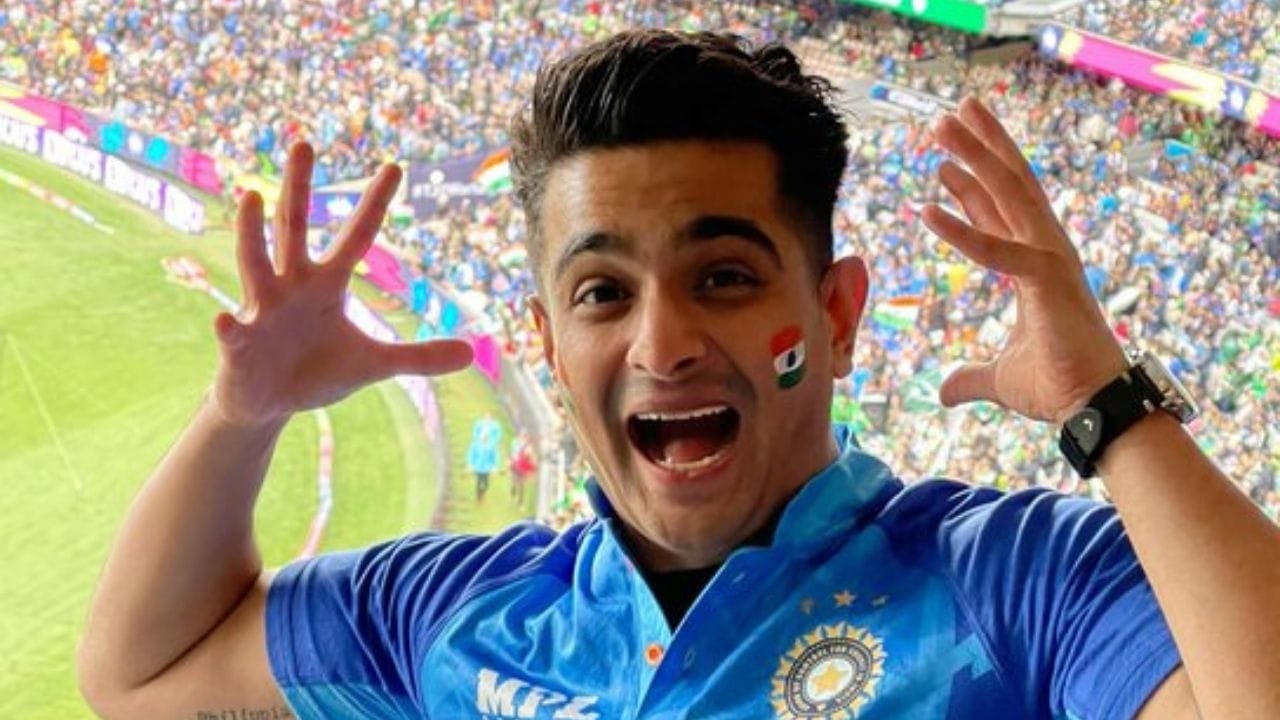 રણવીર અલ્હાબાદિયા એક ફેમસ યુટ્યુબર છે. તે સેલિબ્રિટીઓ સાથે પોડકાસ્ટ કરે છે. તેમના શો બીયરબાઈસેપ્સની ઘણી ક્લિપ્સ ખૂબ વાયરલ થઈ ચૂકી છે. આ ઉપરાંત, તે એક સફળ બિઝનેસમેન પણ છે.