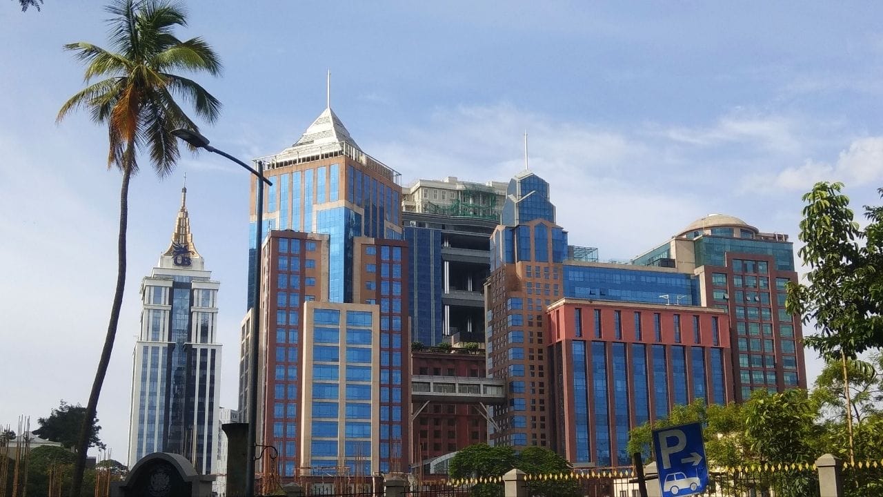 બેંગલુરુએ 44 કંપનીઓ સાથે 25,48,340 કરોડ રૂપિયાનો વ્યવસાય કર્યો અને યાદીમાં બીજા સ્થાને રહ્યું.