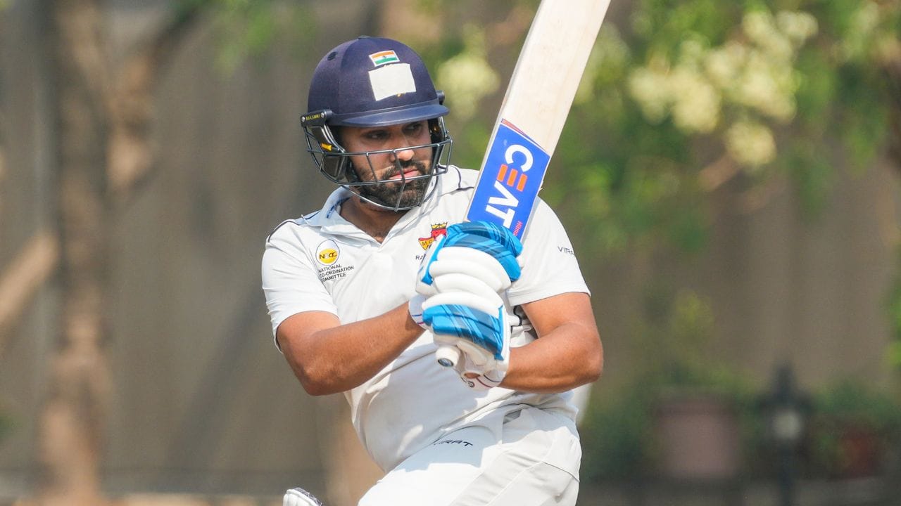 હવે તમે કહેશો કે, ઈંગ્લેન્ડ વિરુદ્ધ સિરીઝ છેલ્લી કઈ રીતે હોય શકે છે. ટીમ ઈન્ડિયાને હજુ ચેમ્પિયન ટ્રોફી રમવાની છે. જે વન ડે ફોર્મેટમાં જ રમાશે. રોહિત શર્મા ચેમ્પિયન ટ્રોફીમાં ભારતીય ટીમની કેપ્ટનશીપ કરશે, પરંતુ આ સિરીઝ નહિ પરંતુ ટૂર્નામેન્ટ હશે.