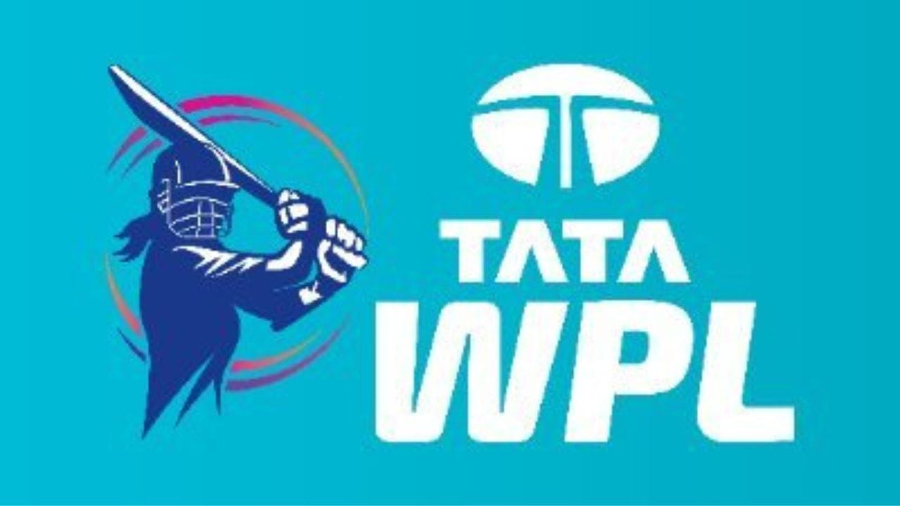 તેમણે આ વાત જિયો હોટસ્ટાર પર કોમેન્ટ્રી દરમિયાન કહી હતી. મિતાલી રાજે કહ્યું શિખા પાંડેને નોટ આઉટ આપવામાં આવ્યો હતો. જ્યારે તેનું બેટ ક્રીઝની અંદર નહીં પણ લાઇન પર હતું.તો ચાલો હવે આપણે એક એક કરીને વાત કરીએ તો રન આઉટની 3 ઘટના  DC vs MI મેચ દરમિયાન ક્યારે ક્યારે થઈ? રન આઉટ સાથે જોડાયેલો પહેલો વિવાદિત નિર્ણય શિખા પાંડે સાથે જોડાયેલો છે. આ ઘટના 18મી ઓવરના ચોથા બોલ પર થયો હતો. જેમાં શિખા અને નિકી રન લેવામાં સફળ રહી હતી. પરંતુ મુંબઈની ટીમે તેને રન આઉટને લઈ અપીલ કરી હતી. એવું લાગી રહ્યું હતુ કે, શિખા પાંડે આઉટ છે કારણ કે, તેનું બેટ ક્રીઝની અંદર દેખાતું ન હતુ. પરંતુ થર્ડ અમ્પાયરને રિપ્લે જોયા બાદ લાગ્યું કે, શિખા આઉટ નથી.