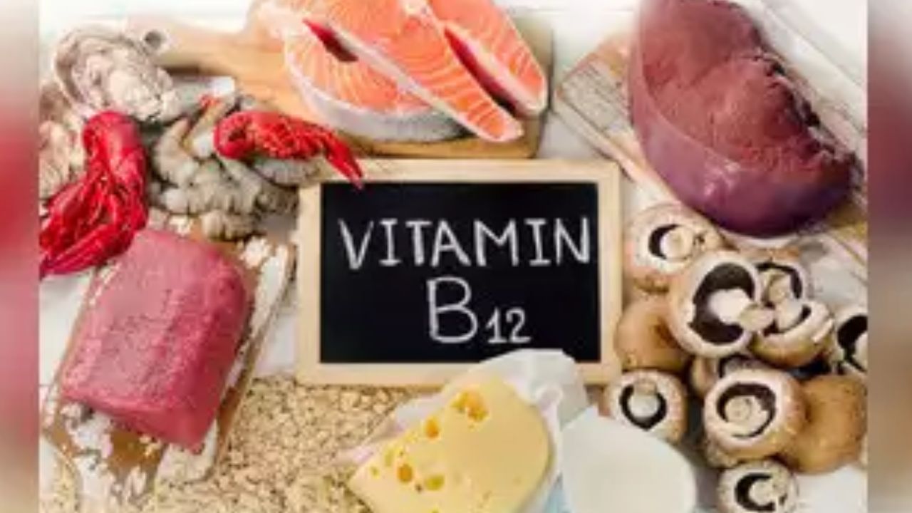 યાદશક્તિ અને એકાગ્રતામાં ઘટાડો : મગજના કાર્યમાં વિટામિન B12 મહત્વપૂર્ણ ભૂમિકા ભજવે છે. ઉણપથી યાદશક્તિમાં ઘટાડો, એકાગ્રતામાં મુશ્કેલી અને મૂંઝવણ થઈ શકે છે.
