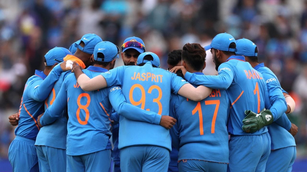 બુમરાહના સ્થાને હર્ષિત રાણાને સામેલ કરવામાં આવ્યો છે. જેમણે ઈંગ્લેન્ડ વિરુદ્ધ વનડે સીરિઝમાં બુમરાહના બેકઅપના રુપમાં સામેલ કરવામાં આવ્યો હતો. હર્ષિત રાણાએ આ સીરિઝ દરમિયાન પોતાનું વનડે ડેબ્યુ કર્યું હતુ.