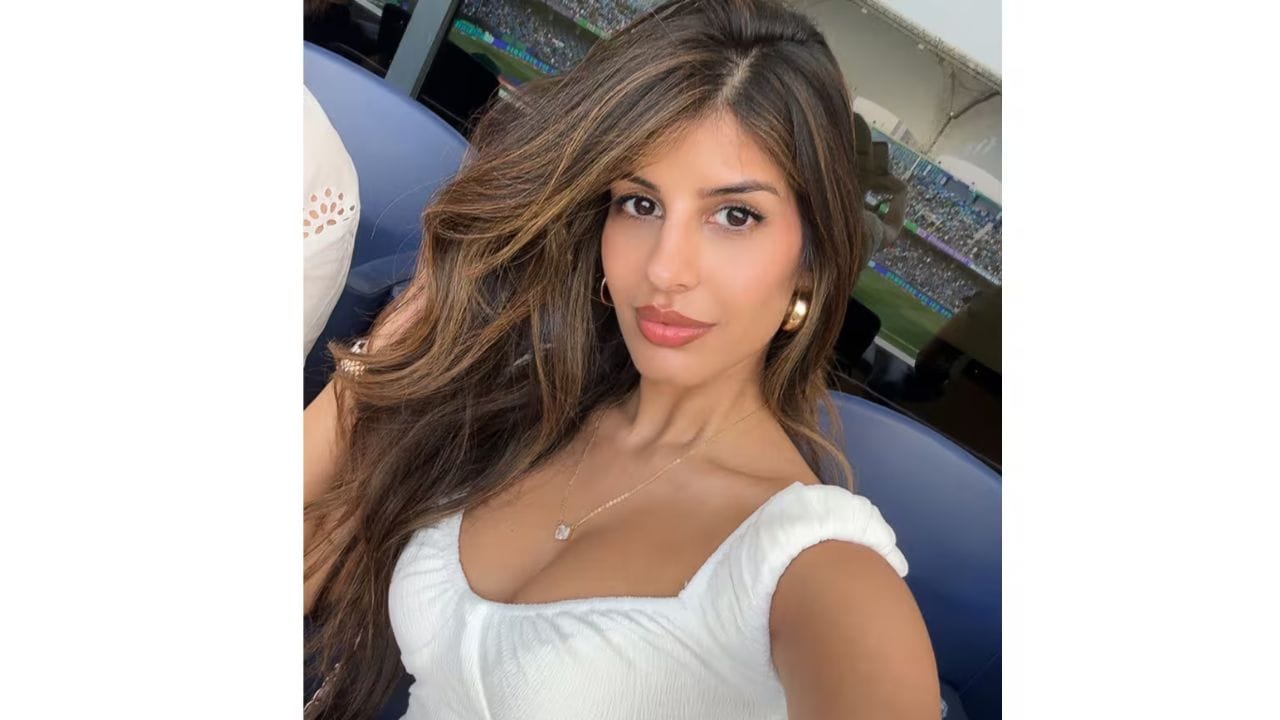 ભારત અને પાકિસ્તાન વચ્ચેની મેચ બાદ હાર્દિક પંડ્યા અને જાસ્મિન વાલિયાની ડેટિંગની અટકળો વધી ગઈ છે. જો કે હજુ સુધી બંનેમાંથી કોઈની પ્રતિક્રિયા આવી નથી.