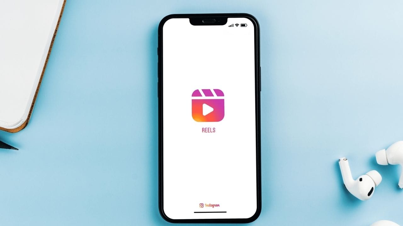 આ પછી, જમણા ખૂણે બતાવેલ સેવ વિકલ્પ પર ક્લિક કરો. હવે ઇન્સ્ટાગ્રામ પર જાઓ અને તેને સ્પર્શ કર્યા વિના 'નેક્સ્ટ' કહીને રીલ્સ જોઈ શકો છો.