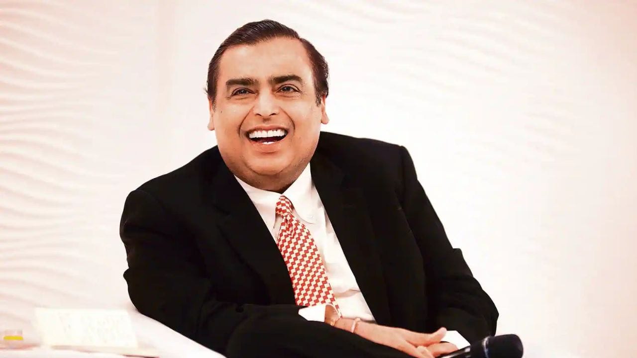 JioStarના ચીફ એક્ઝિક્યુટિવ ઓફિસર કિરણ મણિ કહે છે કે JioHotstar દરેકને તેમની મનપસંદ સામગ્રી સબસ્ક્રિપ્શન વિના જોવા માટે આમંત્રિત કરે છે. અમે ઈચ્છીએ છીએ કે યુઝર્સ JioHotstar પર ક્રિકેટ મેચથી લઈને લોકપ્રિય ટીવી સિરીઝ સુધી દરેક વસ્તુનો આનંદ માણી શકે.