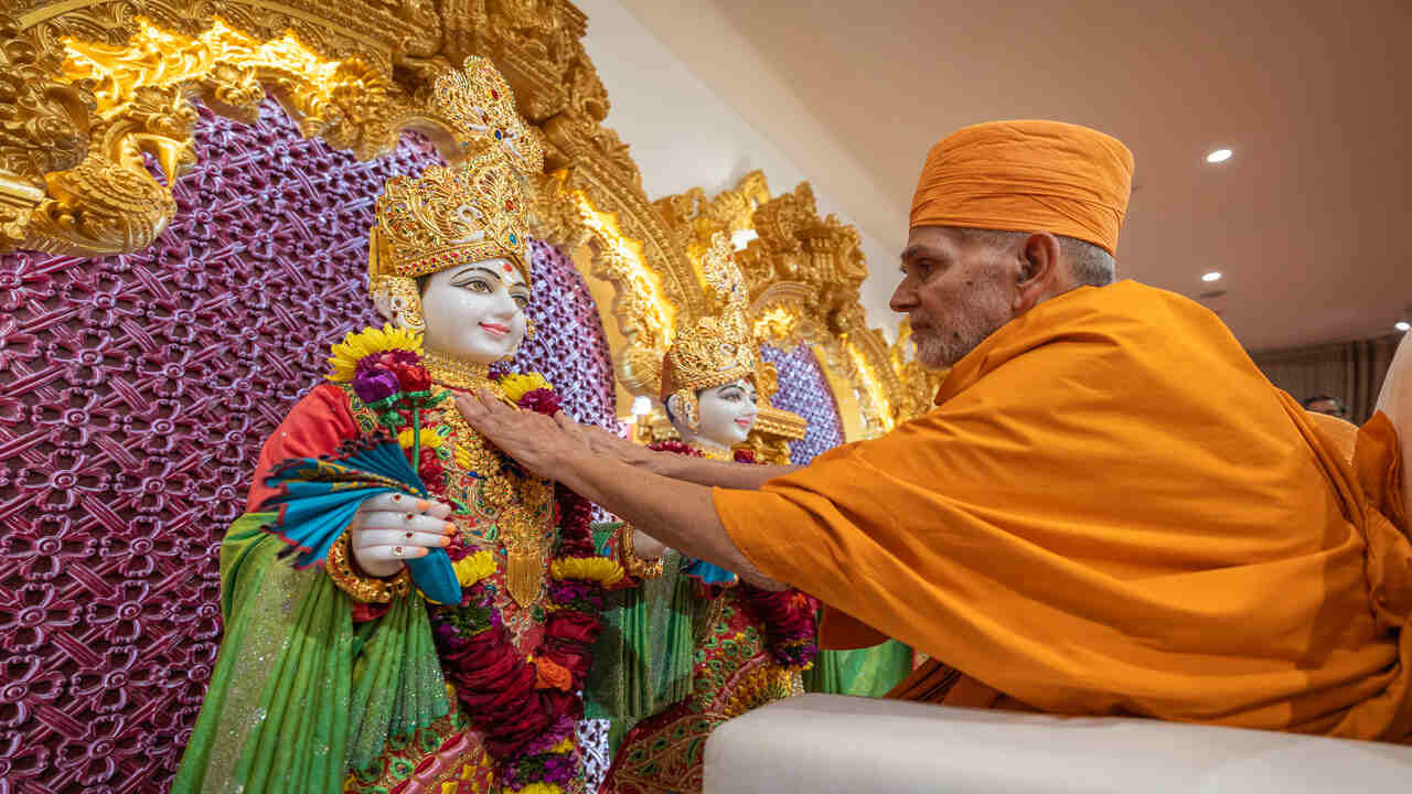 5.9 હેક્ટરમાં ફેલાયેલ અને 37,000 ચોરસ મીટરથી વધુ બાંધકામવાળું આ મંદિર અને સાંસ્કૃતિક સંકુલ દક્ષિણ આફ્રિકામાં ભારતીય સમુદાયનું એક મહત્વપૂર્ણ યોગદાન છે.