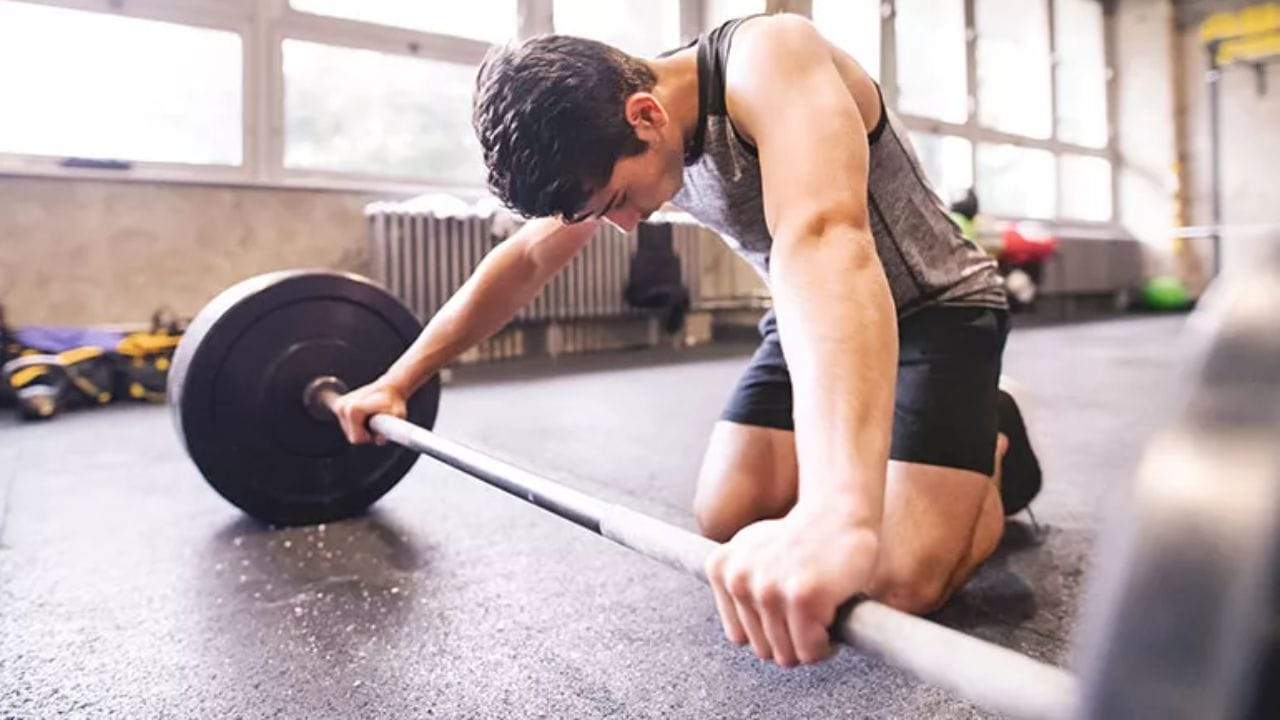 ક્યારે ચિંતાનો વિષય છે?: ખૂબ જ ટૂંકા અથવા કઠિન શ્વાસ- જો તમને શ્વાસ લેવામાં ખૂબ જ તકલીફ થઈ રહી હોય અથવા તમને લાગે કે તમે યોગ્ય રીતે શ્વાસ લઈ શકતા નથી, તો આ ચિંતાનું કારણ બની શકે છે.