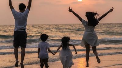 ફેમિલી ટ્રીપની વાત કરવામાં આવે તો ઉનાળાનું વેકેશન આ માટે શ્રેષ્ઠ સમય માનવામાં આવે છે. શાળા કોલેજમાં રજા હોવાથી ઉનાળામાં ફરવા જવાનું સૌ કોઈ પ્લાન કરે છે. જો તમે જૂનમાં ઉનાળાના વેકેશનમાં ફેમિલી સાથે ફરવાનું વિચારી રહ્યા છો, તો આ ડેસ્ટિનેશન પર જઈ શકો છો.