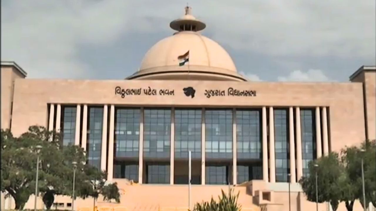 સફળ શહેરી આયોજન અને હરિયાળાને કારણે, ગાંધીનગર ભારતના શ્રેષ્ઠ શહેરોમાં સ્થાન પામે છે. આગામી વર્ષોમાં "સ્માર્ટ સિટી પ્રોજેક્ટ" અંતર્ગત વધુ ડેવલપમેન્ટ થવાનું છે. 