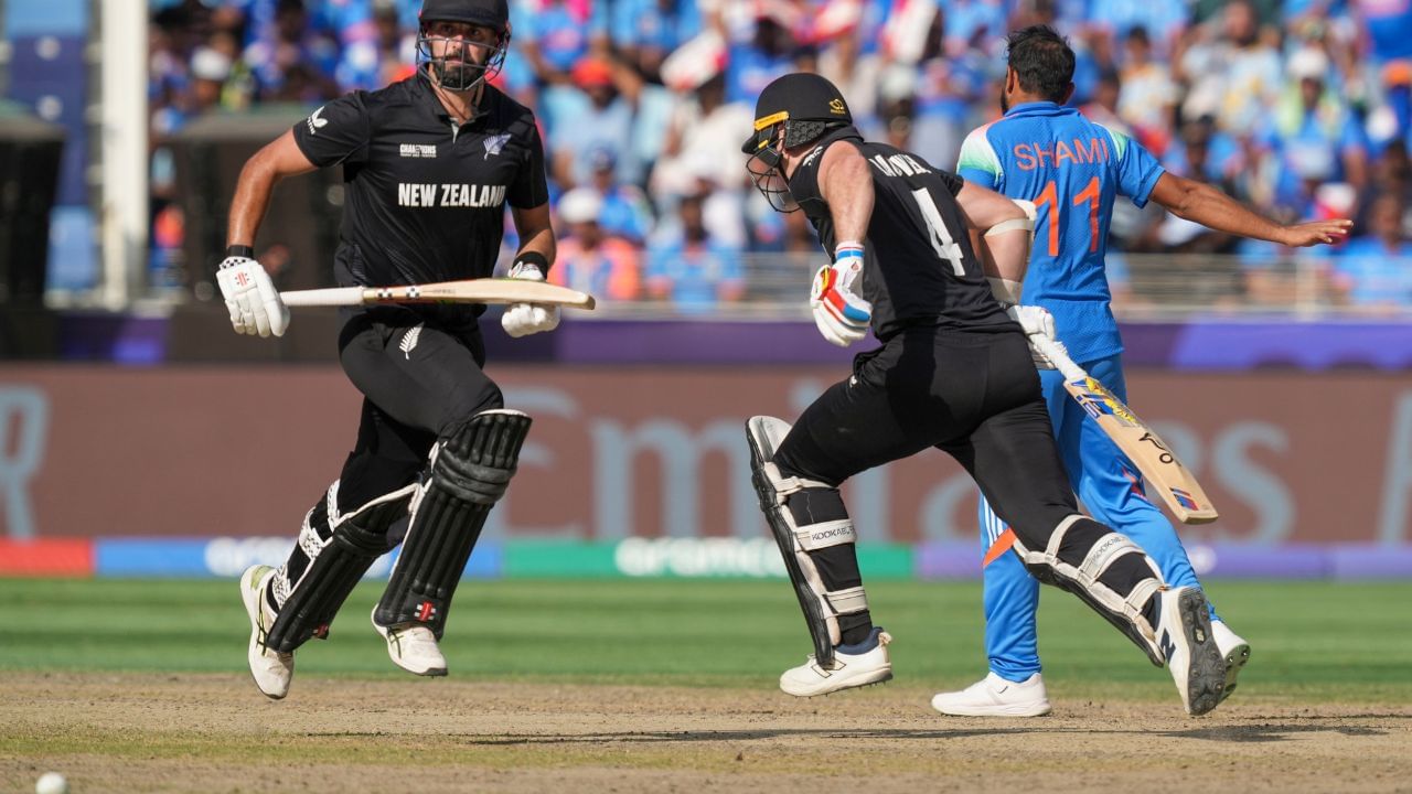 Ind vs nz champions trophy final rohit's drop catch costs India (4)