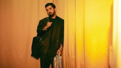   લોકેશ રાહુલ એક ભારતીય આંતરરાષ્ટ્રીય ક્રિકેટર છે, જે ભારતીય રાષ્ટ્રીય ટીમ માટે રમે છે અને 2025માં ઇન્ડિયન પ્રીમિયર લીગમાં દિલ્હી કેપિટલ્સ માટે રમશે. જમણા હાથે વિકેટકીપર બેટ્સમેન , સ્થાનિક ક્રિકેટમાં કર્ણાટક માટે રમે છે.