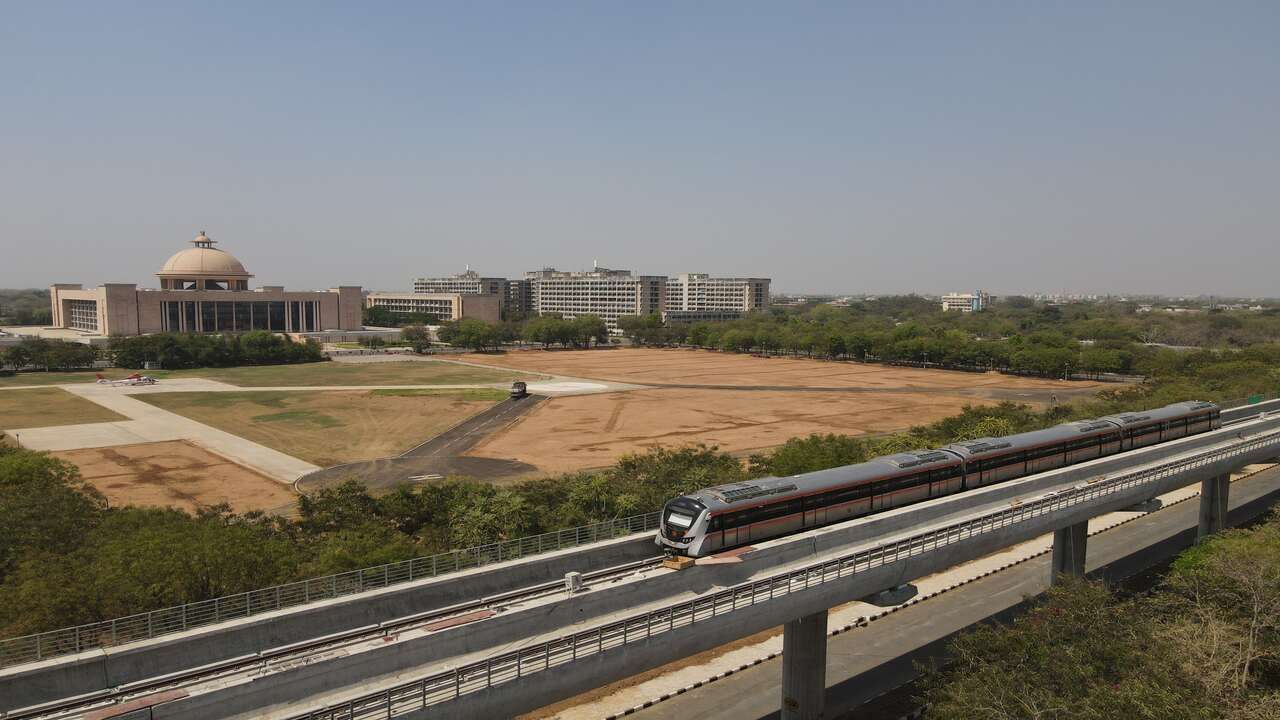 Metro Rail will run soon from Gandhinagar Secretariat, trials from ...