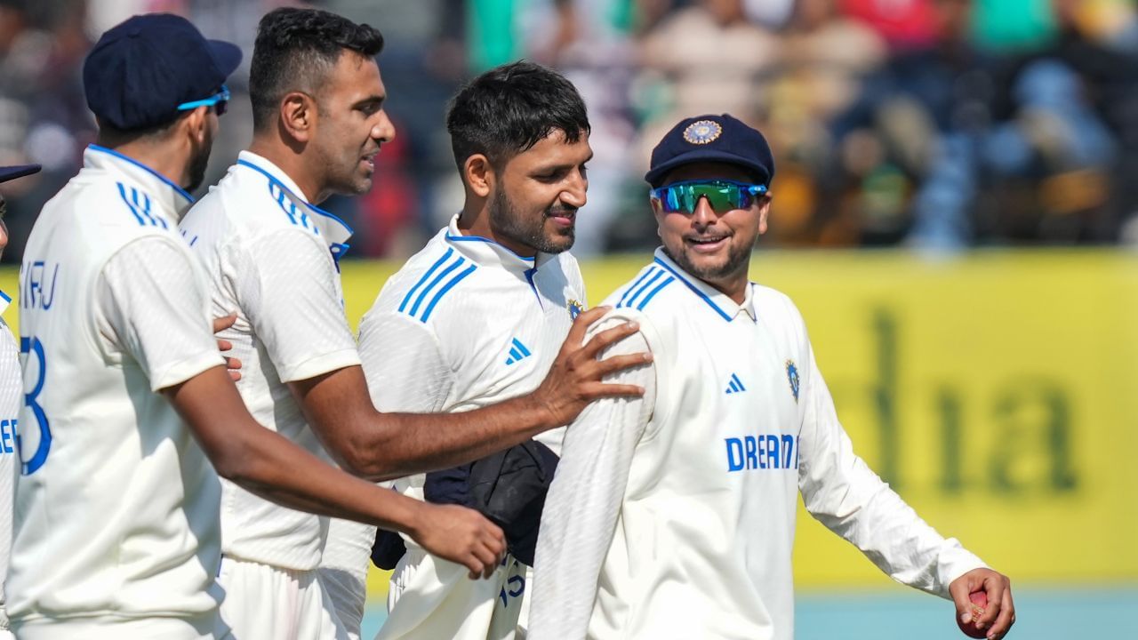 ઈંગ્લેન્ડ સામેની પાંચ ટેસ્ટ મેચ 20 જૂનથી 4 ઓગસ્ટ દરમિયાન હેડિંગલી, એજબેસ્ટન, લોર્ડ્સ, ઓલ્ડ ટ્રેફોર્ડ અને ધ ઓવલ ખાતે રમાશે. આ શ્રેણીથી ભારતીય ટીમ માટે એક નવા WTC સર્કલની શરૂઆત થશે. ટીમ ઈન્ડિયા વર્તમાન વર્લ્ડ ટેસ્ટ ચેમ્પિયનશિપની ફાઈનલમાં પહોંચવાનું ચૂકી ગઈ હતી. આ વખતે ઓસ્ટ્રેલિયા અને દક્ષિણ આફ્રિકા ફાઈનલમાં પ્રવેશ્યા છે. (All Photo Credit : PTI / Getty)