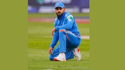 ICC ચેમ્પિયન ટ્રોફી 2025માં ગ્રુપ સ્ટેજની મેચો પૂરી થઈ ગઈ છે અને સેમિફાઇનલ માટેનો તબક્કો તૈયાર થઈ ગયો છે. નોકઆઉટ મેચો આજે એટલે કે મંગળવાર, 4 માર્ચથી શરૂ થવા જઈ રહી છે. વર્લ્ડ ચેમ્પિયન ઓસ્ટ્રેલિયા અને ટીમ ઈન્ડિયા પ્રથમ સેમિફાઇનલમાં એકબીજા સામે ટકરાશે.