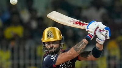 આંતરરાષ્ટ્રીય ક્રિકેટ હોય કે ઈન્ડિયન પ્રીમિયર લીગ, જ્યારે રન બનાવવાની વાત આવે છે, ત્યારે વિરાટ કોહલી કોઈ તક છોડતો નથી. કોહલી, જેણે પહેલાથી જ ઘણા મોટા રેકોર્ડ પોતાના નામે કરી લીધા છે, તે હવે IPLમાં પણ દરેક મેચ સાથે એક યા બીજી સિદ્ધિ હાંસલ કરી રહ્યો છે. 