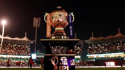 ઈન્ડિયન પ્રીમિયર લીગ 2025ની શરુઆત શનિવાર એટલે કે, 22 માર્ચથી થવા જઈ રહી છે.આઈપીએલની રાહ ચાહકો આતુરતાથી જોઈ રહ્યા છે. આઈપીએલની આ 18મી સીઝન છે. આઈપીએલ 2025ની પ્રથમ મેચ કોલકત્તાના ઈડન ગાર્ડન્સ સ્ટેડિયમમાં આ મેચ રમાશે.