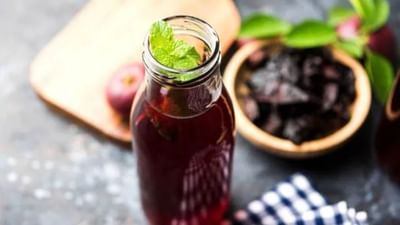 કાળઝાળ ગરમીમાં ગોવા અને મહારાષ્ટ્રમાં સૌથી વધારે પીવામાં આવતું પીણું એટલે કોકમ શરબત. આ શરબત સ્વાદમાં તો ખૂબ જ ટેસ્ટી 
લાગે છે, આ સાથે તેનું સેવન કરવાથી પણ અનેક લાભ થાય છે. 