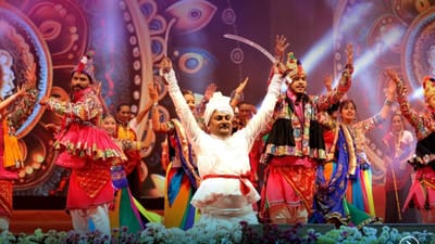 માધવપુર ઘેડ ગામ ભારત દેશનાં પશ્ચિમ ભાગમાં આવેલા ગુજરાત રાજયનાં પોરબંદર જિલ્લાનાં પોરબંદર તાલુકામાં આવેલું દરિયાકાંઠાનું ગામ છે.આ ભુમિ ખાસ તો ભગવાન શ્રીકૃષ્ણની લગ્નભુમિ તરીકે વધારે પ્રખ્યાત છે. તો ચાલો જાણીએ બસ, ટ્રેન અને ફ્લાઈટ દ્વારા તમે કેવી રીતે માધવપુર પહોંચશો.