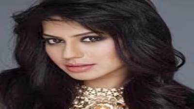 Breaking News : દુબઈથી આવેલ ફિલ્મ હિરોઈનને DRI એ એરપોર્ટ પરથી 12 કરોડના સોના સાથે ઝડપી પાડી