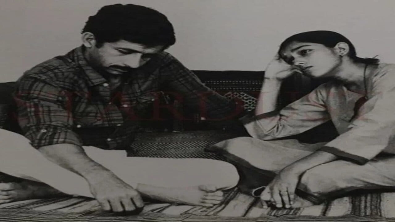 થિયેટરની રિહર્સલ દરમિયાન, મિત્રતા, વાતચીતમાં વધારો થયો અને તેમની મિત્રતા વધુ ગાઢ બની. રત્નાને નસીરની ગંભીર શૈલી અને અભિનય પ્રત્યેની તેની ઉત્કટતા ગમતી, જ્યારે નસીર તેના સ્પષ્ટવકતાને આકર્ષાયો.