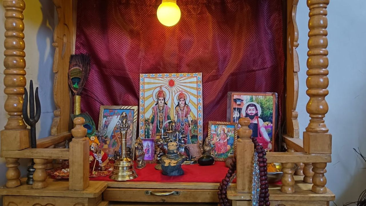 Idol Picture on Bell in Temple is Pious Know Reason