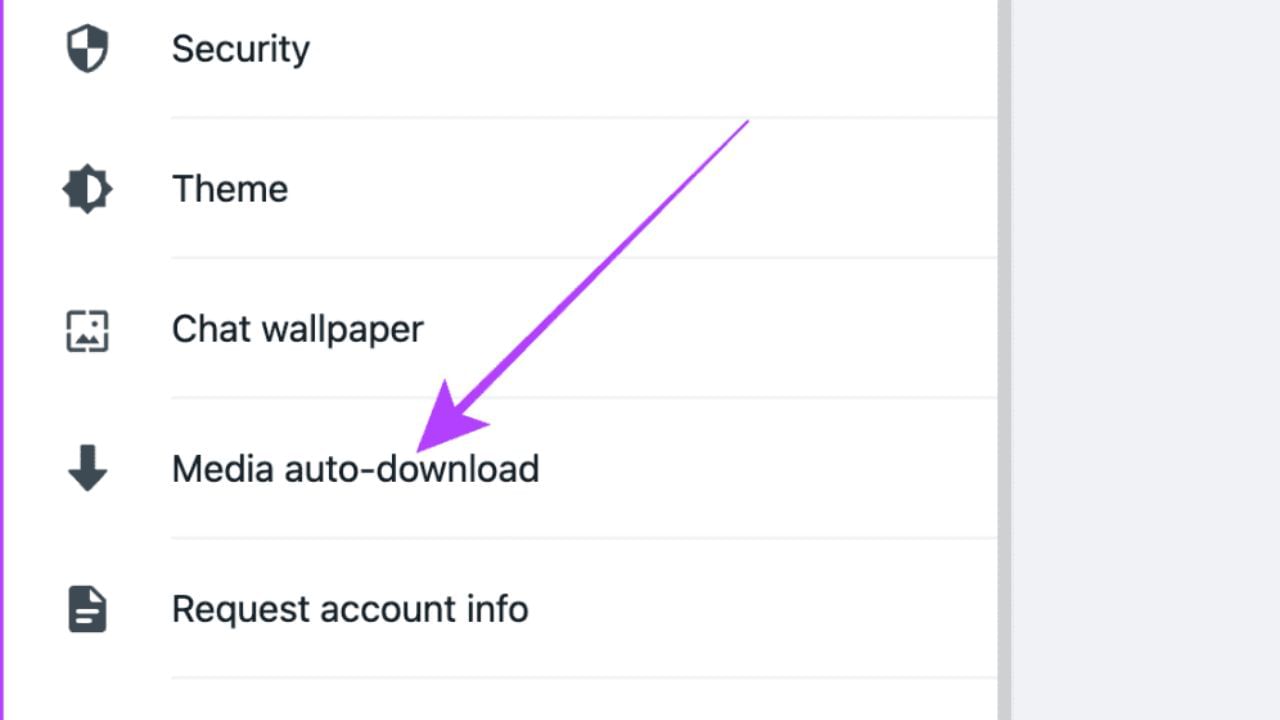 Media Auto Download: તમે WhatsApp પર ફોટા, વિડિયો અને ઑડિયો ફાઇલો ઑટોમૅટિક રીતે ડાઉનલોડ થઈ જાય છે, જે ડેટાનો વપરાશ વધારે છે. પરંતુ જો તમે ઇચ્છો તો તેને બંધ પણ કરી શકો છો, આ માટે તમારે સેટિંગ્સમાં જવું પડશે. સેટિંગ્સમાં ગયા પછી, ડેટા અને સ્ટોરેજમાં ઓટો-ડાઉનલોડ વિકલ્પ પર ક્લિક કરો.