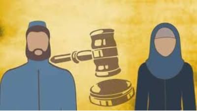 Meerut News:આ દિવસોમાં ઉત્તર પ્રદેશમાં વિચિત્ર કિસ્સાઓ પ્રકાશમાં આવી રહ્યા છે. આ કિસ્સો મેરઠથી પ્રકાશમાં આવ્યો છે. અહીં બ્રહ્મપુરી પોલીસ સ્ટેશન વિસ્તારમાં, એક યુવકે પોતાની ભાભી અને ભાઈ પર ગંભીર આરોપો લગાવીને ન્યાયની માંગણી કરી છે. યુવકે આરોપ લગાવ્યો કે તેના ભાઈ અને ભાભીએ તેને 25 વર્ષ મોટી વિધવા મહિલા સાથે લગ્ન કરાવવા માટે છેતરપિંડી કરી હતી અને જો તે વિરોધ કરશે તો તેને બળાત્કારના કેસમાં ફસાવી દેવાની ધમકી આપી હતી. બુધવારે, યુવક એસએસપીને મળવા અને મદદ માંગવા ગયો. પોલીસે હવે આ મામલાની તપાસ શરૂ કરી છે.