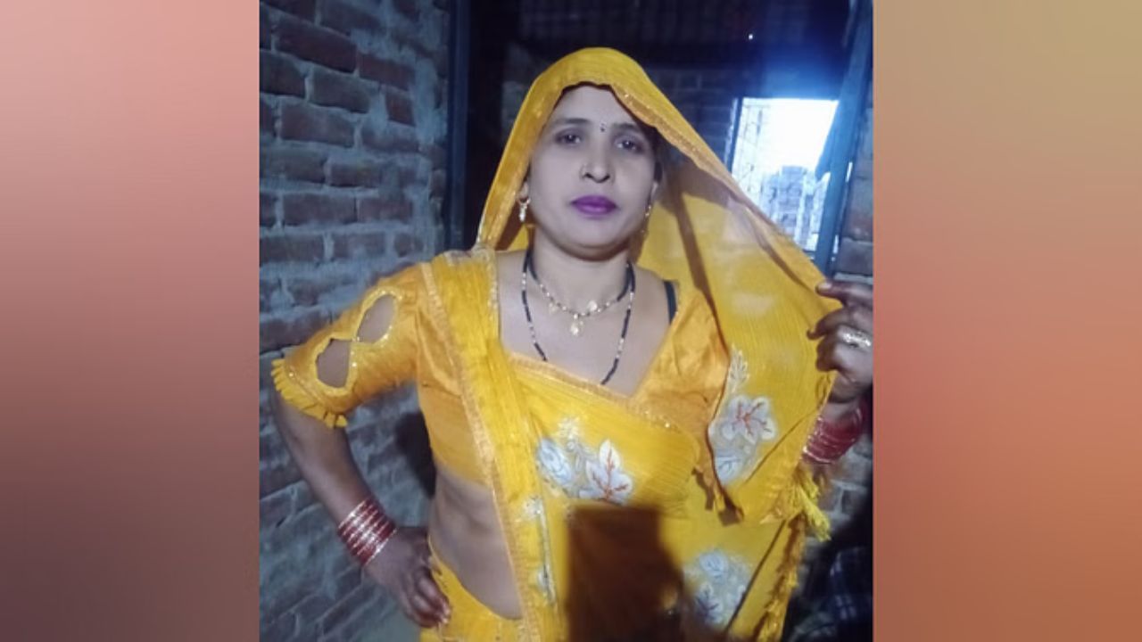 ઉલ્લેખનીય છે કે મનોહરપુર ગામની રહેવાસી અપના દેવી તેની પુત્રીના લગ્નના 10 દિવસ પહેલા જ તેની પુત્રીના મંગેતર રાહુલ સાથે ભાગી ગઈ હતી. લગ્ન 16 એપ્રિલે થવાના હતા, પરંતુ 6 એપ્રિલે મહિલા અને રાહુલ અચાનક ગુમ થઈ ગયા. બંને લગભગ 10 દિવસ સુધી ફરાર રહ્યા અને અંતે 16 એપ્રિલે દાદોન પોલીસ સ્ટેશનમાં આત્મસમર્પણ કર્યું.