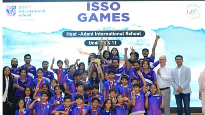 અદાણી ઇન્ટરનેશનલ સ્કૂલએ ISSO સ્વિમિંગ રીજનલ ચેમ્પિયનશિપનું આયોજન કર્યું, કપિલ દેવના હસ્તે ઉદ્ઘાટન