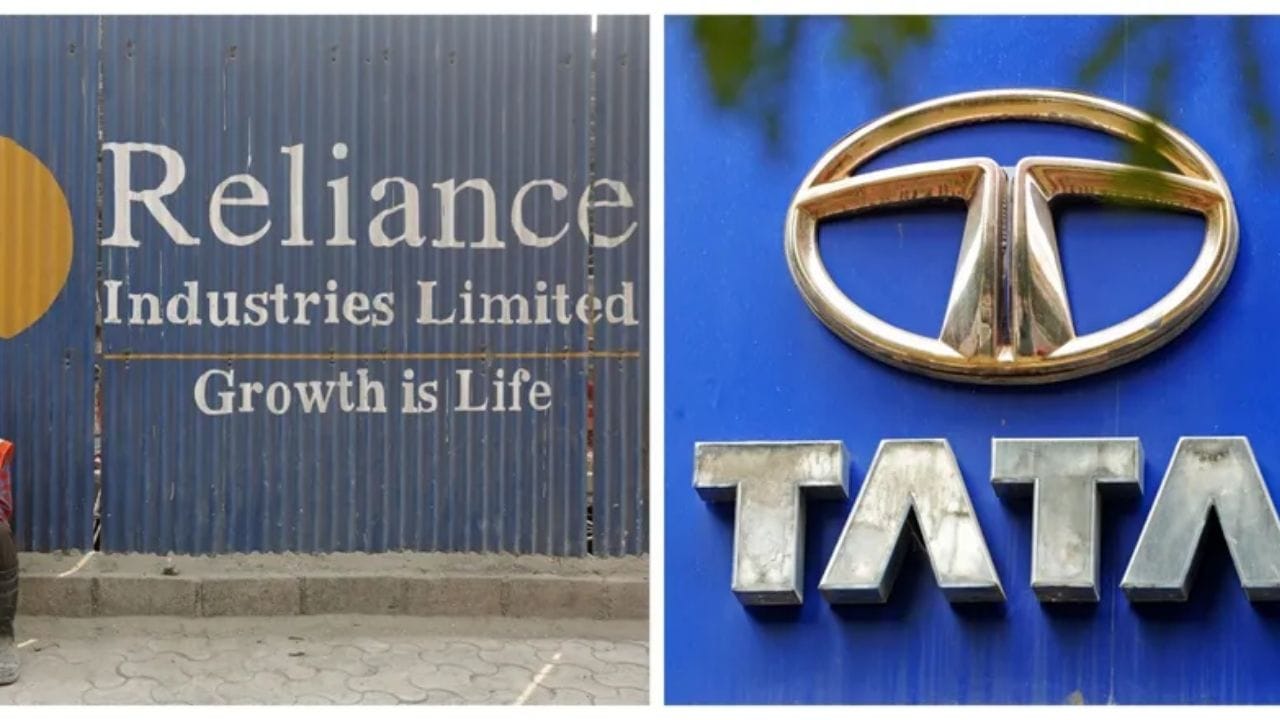 આ અક્ષય તૃતીયા નિમિત્તે ટાટા અથવા રિલાયન્સ એક ખાસ ઓફર લઈને આવ્યું છે. જેનો લાભ લઈને તમે સોનું ખરીદી શકો છો. એવું માનવામાં આવે છે કે અક્ષય તૃતીયાના દિવસે સોનું ખરીદવું કે કોઈ પણ વ્યવસાય શરૂ કરવો શુભ રહે છે. તો ચાલો જાણીએ કે કઈ કંપની, ટાટા કે રિલાયન્સ, સૌથી વધુ ડિસ્કાઉન્ટ આપી રહી છે...