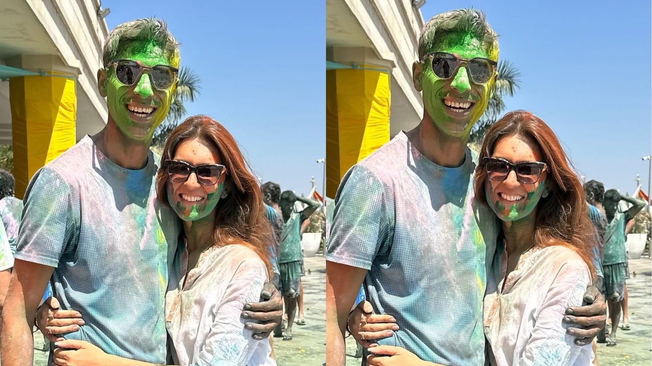  આનાથી તેને સફળતા મળી અને અંતે તે ટોચ પર પહોંચ્યો. તે આખરે રણજી ટ્રોફીમાં ભાગ લેવા માટે દિલ્હીની ટીમમાં જોડાયા હતા.