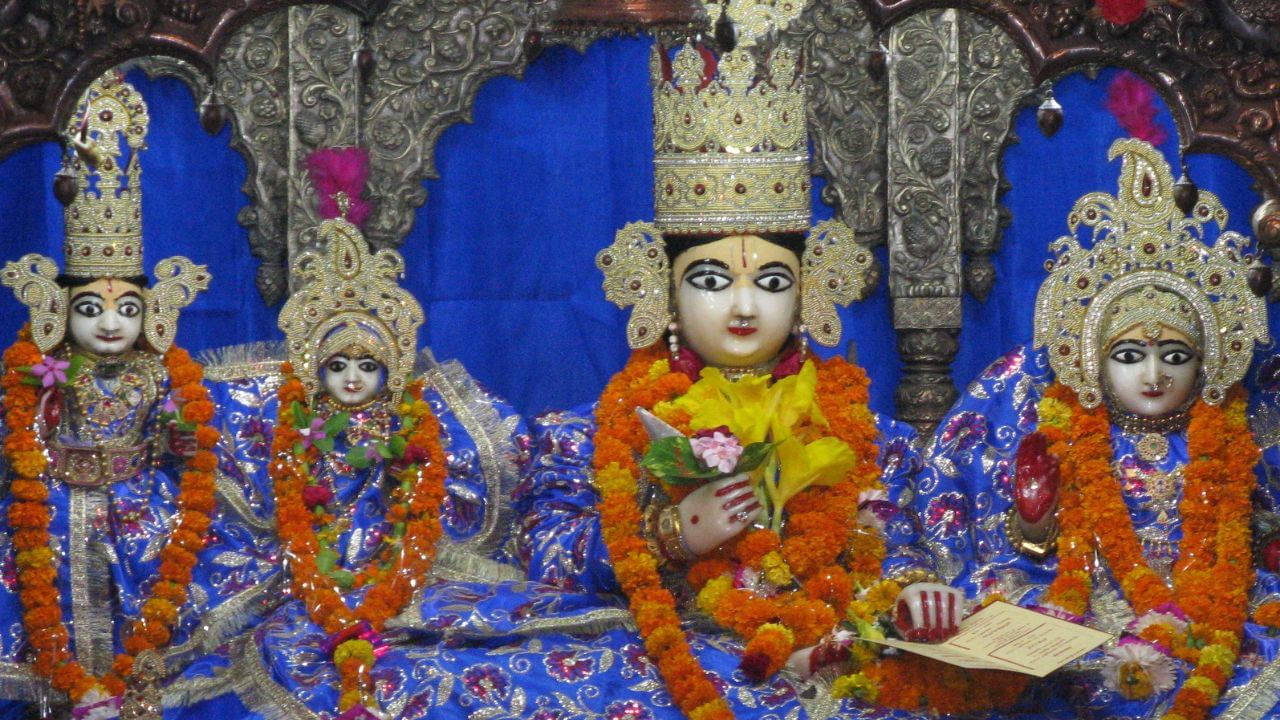 આપણે જોઈ શકીએ છીએ કે અયોધ્યા માત્ર રાજકીય કે ઐતિહાસિક દ્રષ્ટિએ મહત્વપૂર્ણ નથી, પણ બૌદ્ધ અને જૈન ધર્મોમાં પણ તેનો વિશિષ્ટ સ્થાન છે, જે તેને એક બહુઆયામી ધાર્મિક પીઠસ્થાન બનાવે છે. (Credits: - Wikipedia)