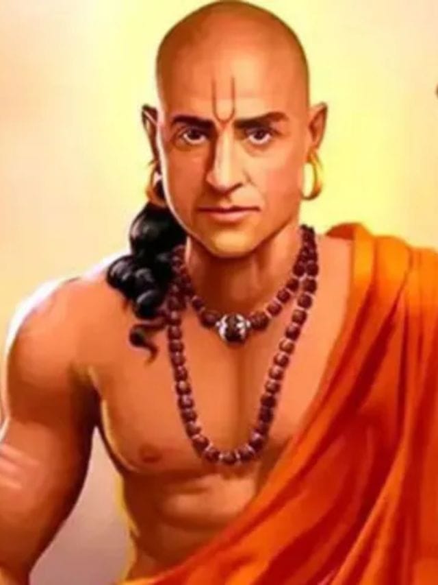  કોઈ પણ બાબતનો અભિમાન ન કરો, મોંમાં ખાંડ અને માથા પર બરફ રાખો અને સખત મહેનત કરો, તમને ખ્યાતિ મળશે, એમ આચાર્ય ચાણક્યએ કહ્યું છે.
