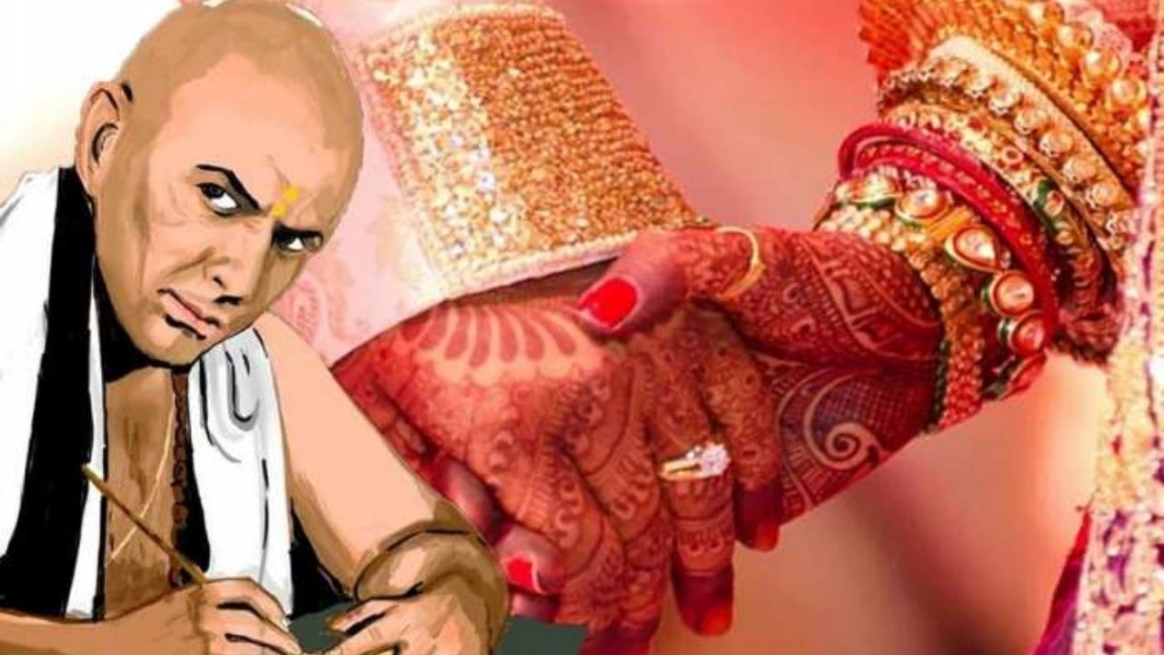 આચાર્ય ચાણક્યએ કહ્યું કે જો તમે લગ્ન પછી આ 4 ભૂલો કરશો તો તમારું જીવન નર્ક બની જશે. તેમણે કોઈ પણ સંજોગોમાં આ ભૂલો ન કરવાની સલાહ આપી.