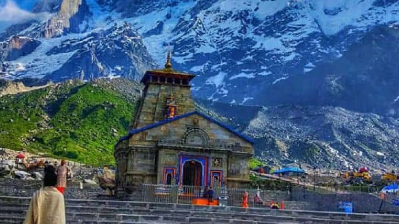 જો તમને મુસાફરી દરમિયાન કોઈપણ પ્રકારની શારીરિક સમસ્યાનો સામનો કરવો પડે છે, તો તેને અવગણશો નહીં અને તાત્કાલિક નજીકના ડૉક્ટરની તબીબી મદદ લો. યાદ રાખો, ભક્તિની સાથે, હેલ્થની સંભાળ પણ મહત્વપૂર્ણ છે જેથી પ્રવાસ સફળ અને સલામત બની શકે.