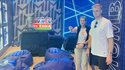 પાકિસ્તાન છોડીને આવેલો ખેલાડી હવે IPLમાં છવાયો છે. જોકે, આ માટે તેને પ્રતિબંધનો સામનો પણ કરવો પડ્યો હતો. તેના પર દંડ પણ ફટકારવામાં આવ્યો હતો. પણ તેને તેનો ભાગ્યે જ અફસોસ થશે. કારણ કે તે અત્યારે જ્યાં છે, IPLમાં પગ મૂકતાની સાથે જ તે છવાયો છે.