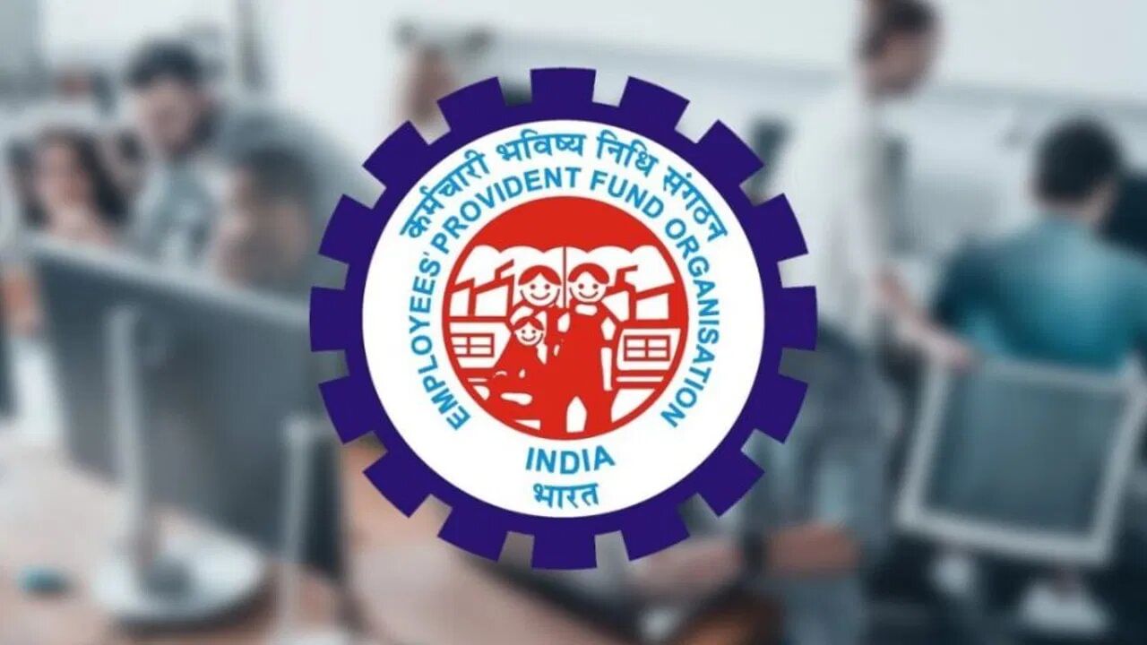 EPFO, નેશનલ પેમેન્ટ્સ કોર્પોરેશન ઓફ ઈન્ડિયા (NPCI) ના સહયોગથી, એવું ટેકનિકલ ઈન્ફ્રાસ્ટ્રક્ચર વિકસાવી રહ્યું છે, જે જૂન 2025 થી, ATM અને UPI દ્વારા પણ PF ની રકમ ઉપાડી શકાશે. આ પધ્ધતિ એટીએમ દ્વારા બેંક ખાતામાંથી પૈસા ઉપાડવા જેવું જ હશે. આ દરખાસ્તને CBT (સેન્ટ્રલ બોર્ડ ઓફ ટ્રસ્ટીઝ) ની આગામી બેઠકમાં અંતિમ મંજૂરી મળી શકે છે.