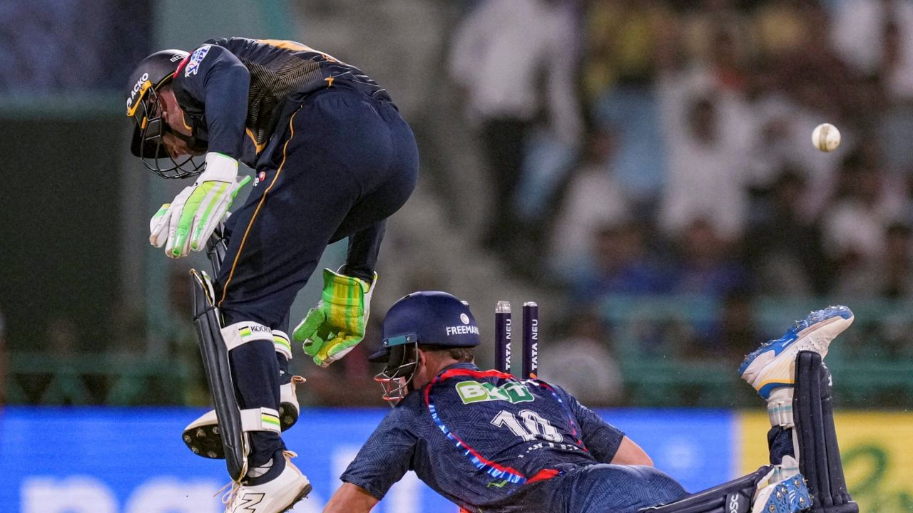 શુભમન ગિલની કેપ્ટનશીપ વાળી ગુજરાત ટાઈટન્સે ઈન્ડિયન પ્રીમિયર લીગની બાકી મેચ માટે શ્રીલંકાના ઓલરાઉન્ડર દાસુન શનાકાને ગ્લેન ફિલિપ્સ ઈજા થયા બાદ ટીમમાં સામેલ કર્યો છે.જમણા હાથના બેટ્સમેન શનાકાને 75 લાખ રૂપિયામાં ખરીદવામાં આવ્યો છે. શનાકા અગાઉ IPL 2023માં ગુજરાત ટીમનો ભાગ હતો, તેણે ત્રણ મેચ રમી હતી.