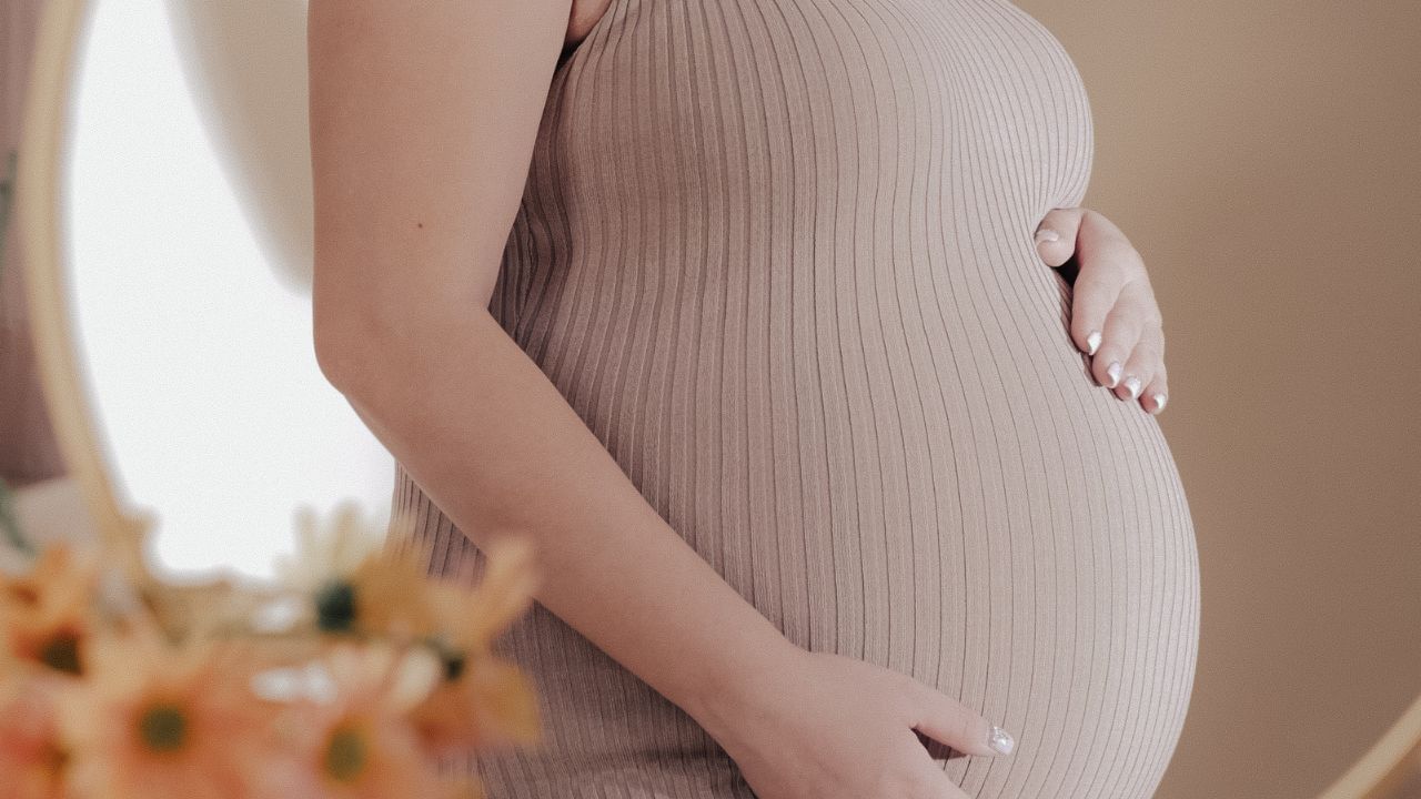 નોંધ : અહીં આપવામાં આવેલી માહિતી ફક્ત આપની જાણકારી માટે છે. કોઈ પણ ઈલાજ કરતાં પહેલા કે,અમલમાં લેતા પહેલા નિષ્ણાતોની સલાહ લેવી જરુરી છે. ( all photo:canva)