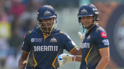 IPL 2025 માં ગુજરાત ટાઇટન્સનું મજબૂત પ્રદર્શન ચાલુ છે અને શુભમન ગિલના નેતૃત્વ હેઠળની આ ટીમ બધાની અપેક્ષાઓ કરતાં વધુ સારું પ્રદર્શન કરી રહી છે. આનું એક મોટું કારણ ટીમના ટોપ ઓર્ડરની બેટિંગ છે, જેમાં કેપ્ટન ગિલ પોતે રન બનાવી રહ્યો છે, અને તેના ઓપનિંગ પાર્ટનર સાઈ સુદર્શન લગભગ દરેક મેચમાં 50નો આંકડો પાર કરી રહ્યો છે.