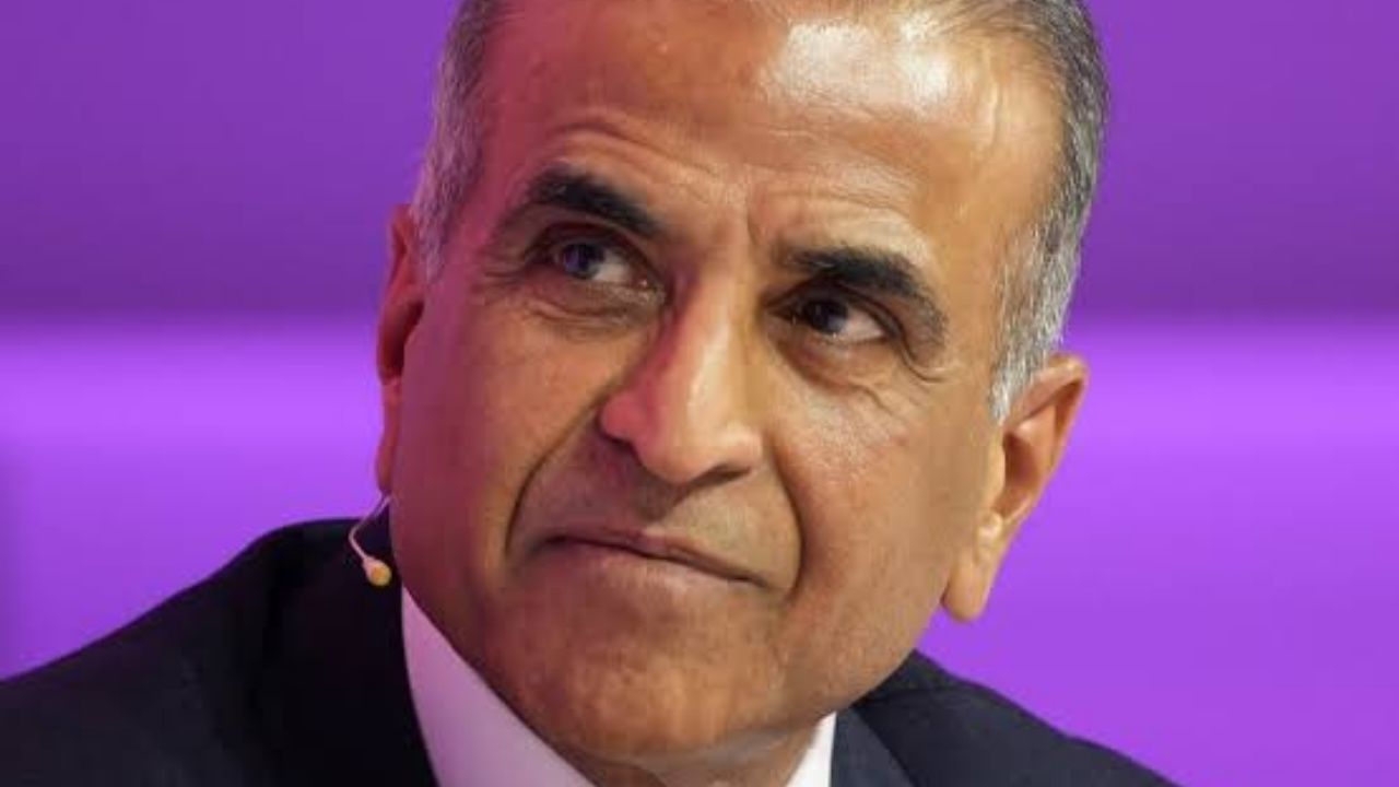 સુનિલ મિત્તલની કુલ સંપત્તિ વધીને $28.2 બિલિયન થઈ ગઈ છે. બ્લૂમબર્ગ બિલિયોનેર ઇન્ડેક્સ અનુસાર, સુનિલ મિત્તલ અબજોપતિઓની યાદીમાં 64મા ક્રમે છે. જેના કારણે તેઓ ભારતના સૌથી વધુ કમાણી કરનારા અબજોપતિઓની યાદીમાં જોડાયા છે.