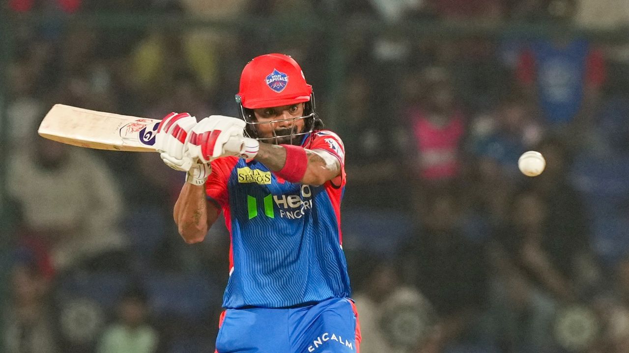 એક સમયે ટીમ ઈન્ડિયા માટે ઓપનિંગ કરનાર કેએલ રાહુલ હાલમાં પાંચમા નંબરે બેટિંગ કરવા આવે છે. ક્યારેક તે 6 કે 7 નંબર પર બેટિંગ કરવા આવે છે, પરંતુ તે તેનાથી નારાજ નથી.