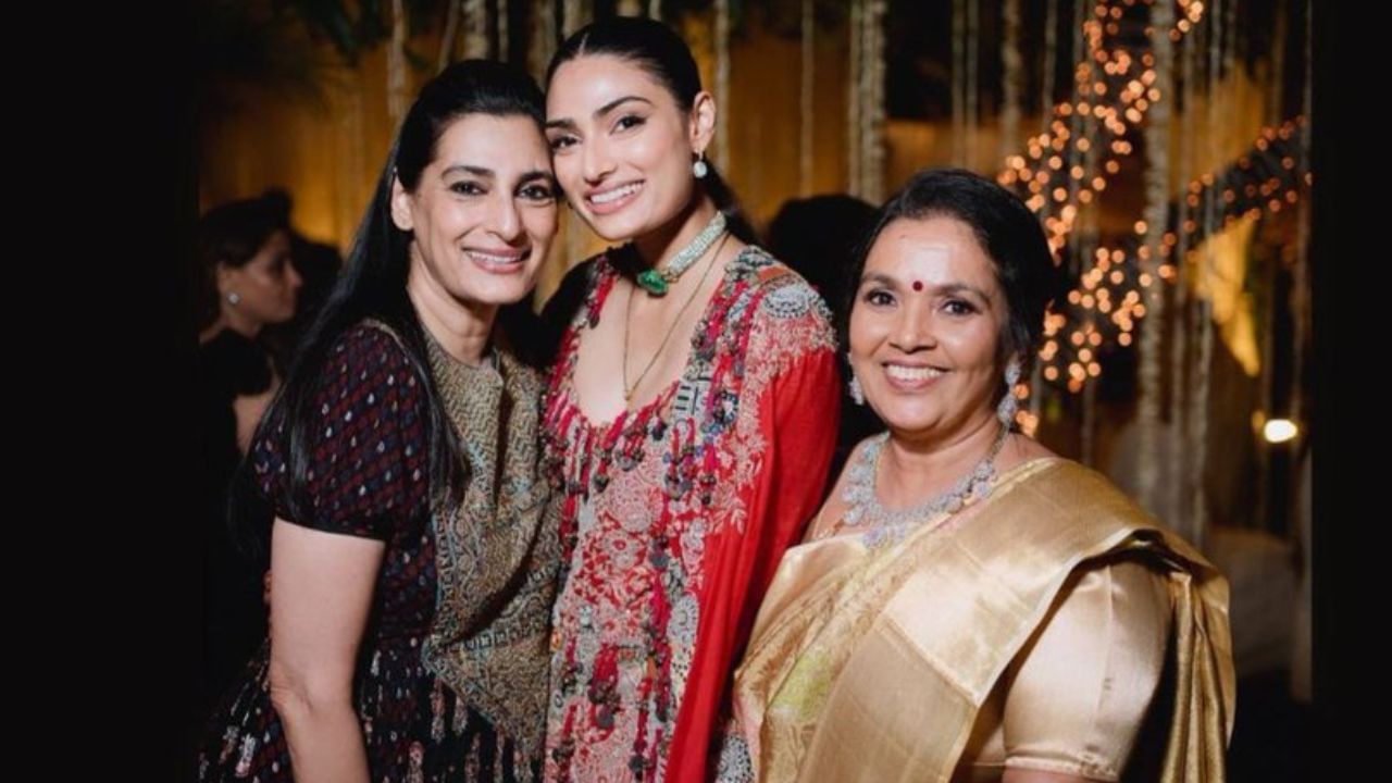 કે. એલ રાહુલના શરીર પર જે તમે ટેટુ જોયા હશે. રાહુલ 15 વર્ષની ઉંમરે ઘરમાં કોઈને વાતચીત કર્યા વગર પહેલું ટેટું બનાવ્યું હતુ.